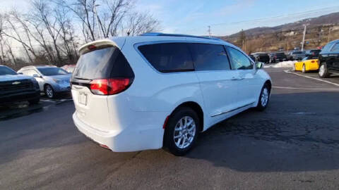 2020 Chrysler Pacifica Touring L