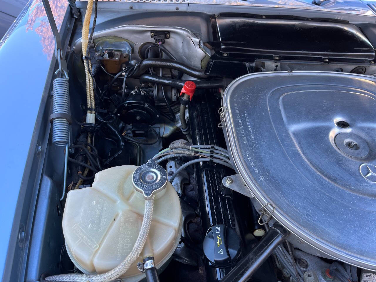 1986 Mercedes-Benz 560-Class 99