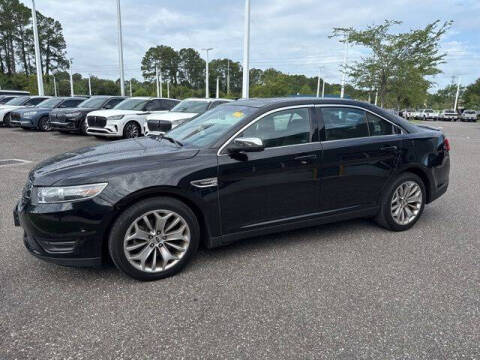 2017 Ford Taurus Limited