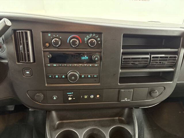 2023 GMC Savana 2500