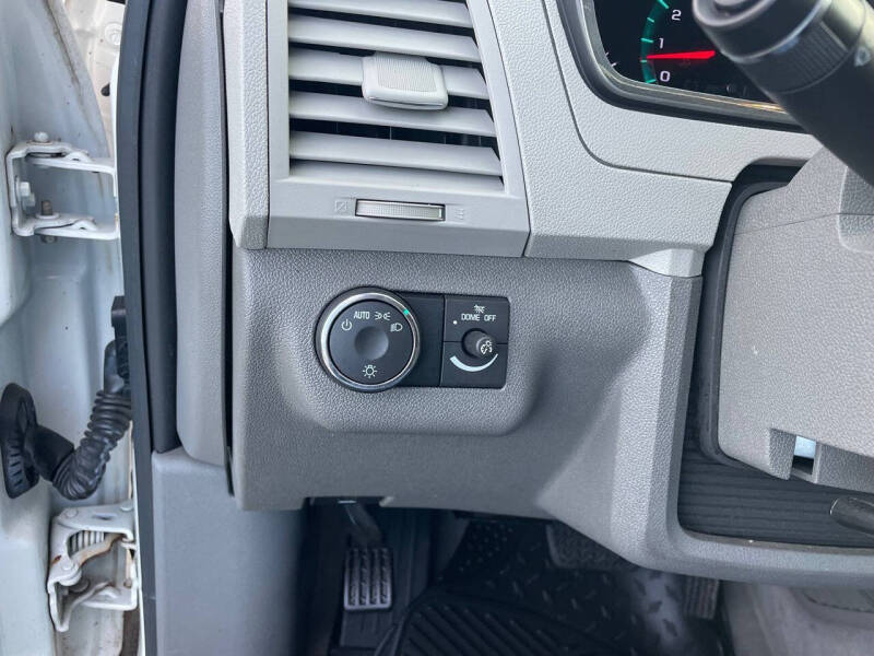 2011 Chevrolet Traverse LS