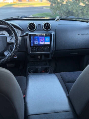2007 Mitsubishi Raider LS