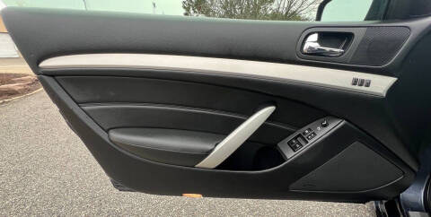 2009 Infiniti G37 Coupe x