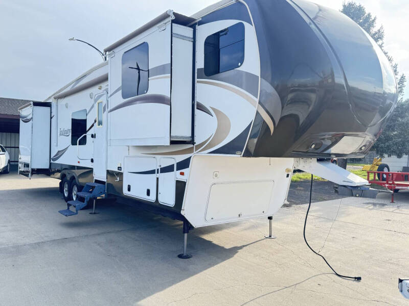 2012 Dutchmen Infinity