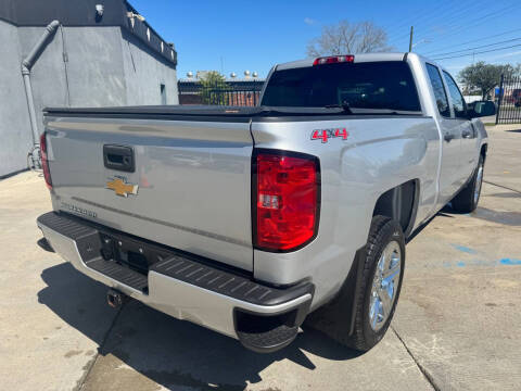 2017 Chevrolet Silverado 1500 Custom