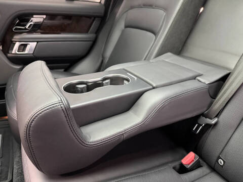 2020 Land Rover Range Rover P525 HSE