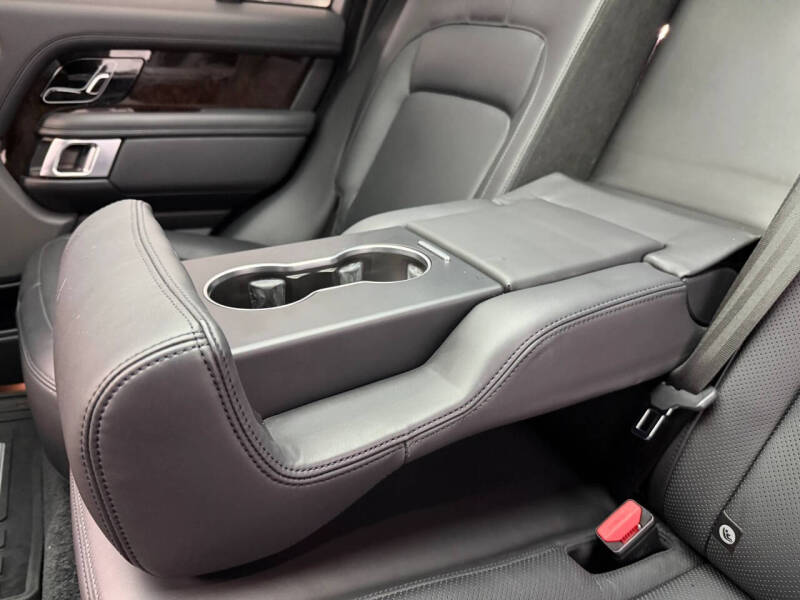 2020 Land Rover Range Rover P525 HSE