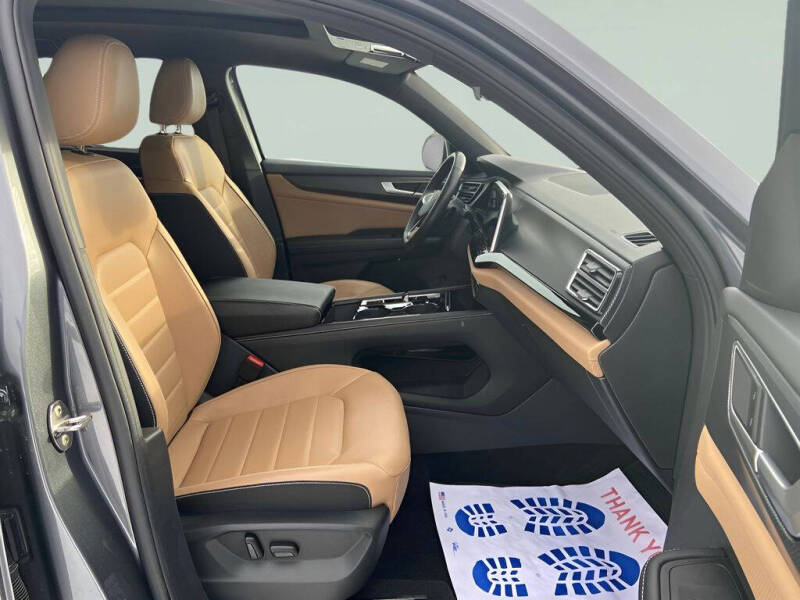 2024 Volkswagen Atlas Cross Sport SEL R-Line 4Motion