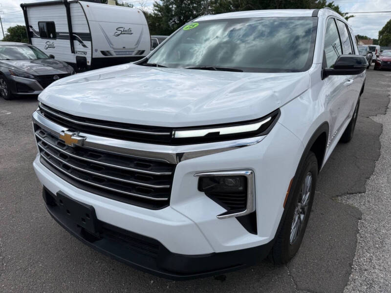 2025 Chevrolet Traverse LT