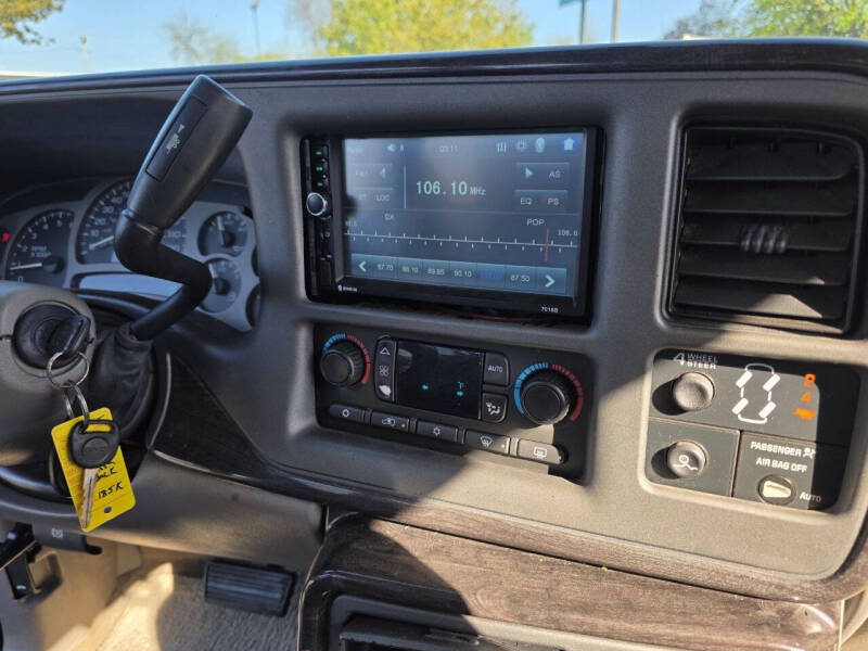 2003 GMC Sierra 1500 Denali