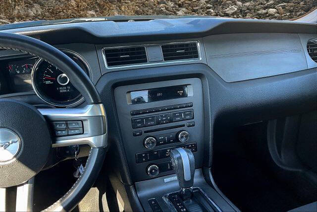 2014 Ford Mustang V6