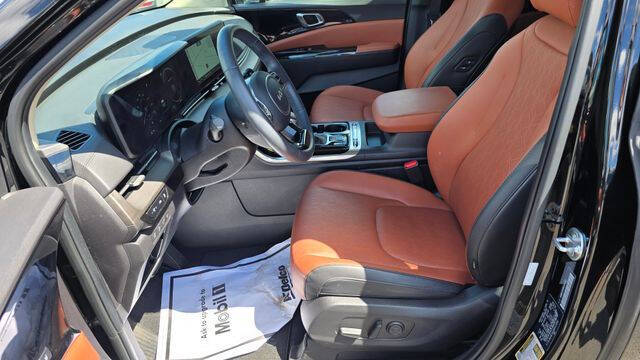 2024 Kia Carnival SX