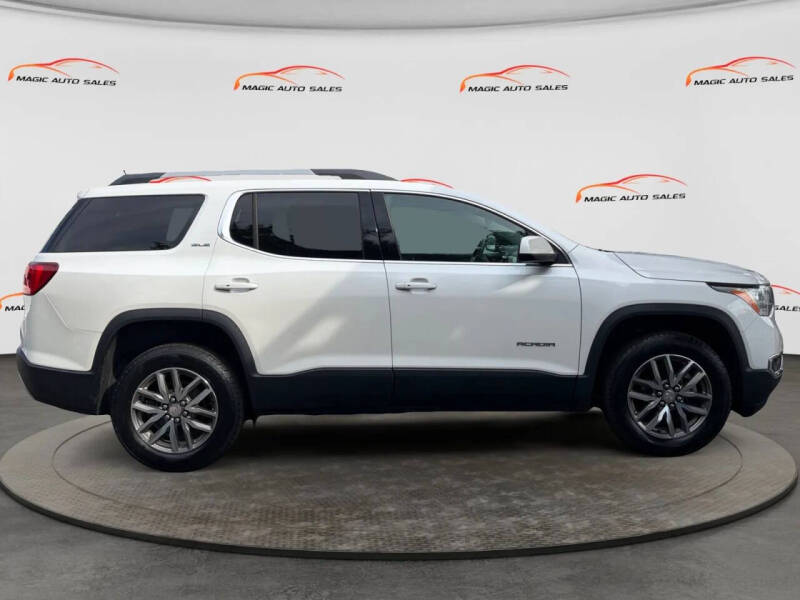 2019 GMC Acadia SLE-2