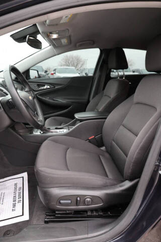 2023 Chevrolet Malibu RS