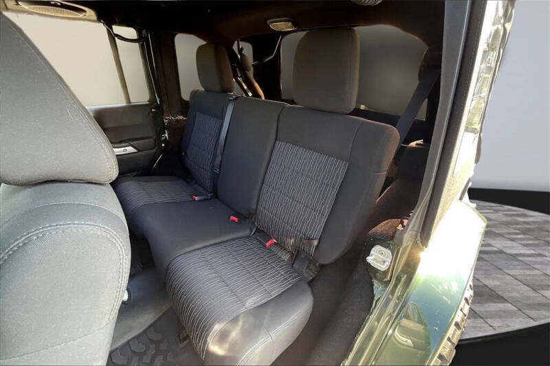 2011 Jeep Wrangler Unlimited Sahara