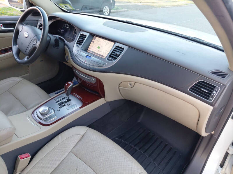 2012 Hyundai Genesis 3.8L V6