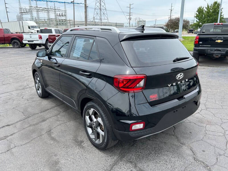 2021 Hyundai Venue SEL