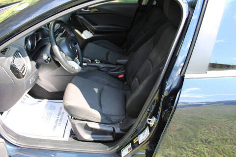 2016 Mazda MAZDA3 i Touring