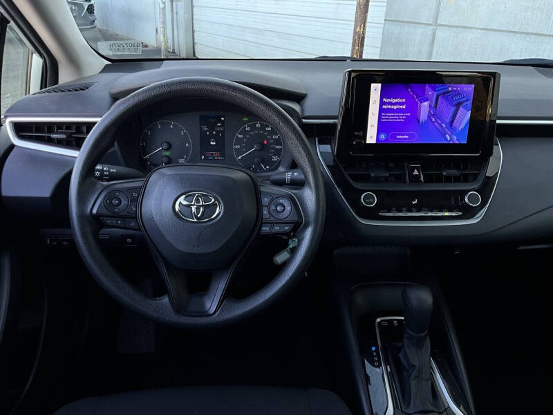 2025 Toyota Corolla Hybrid LE