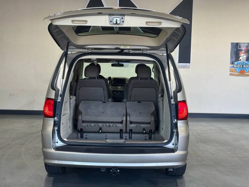 2009 Volkswagen Routan