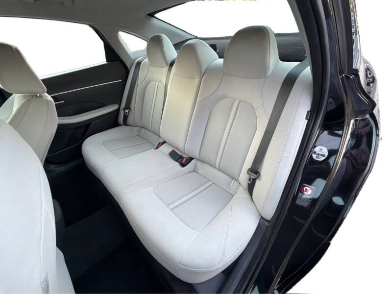 2023 Hyundai Sonata SE