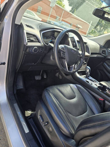 2018 Ford Edge Titanium