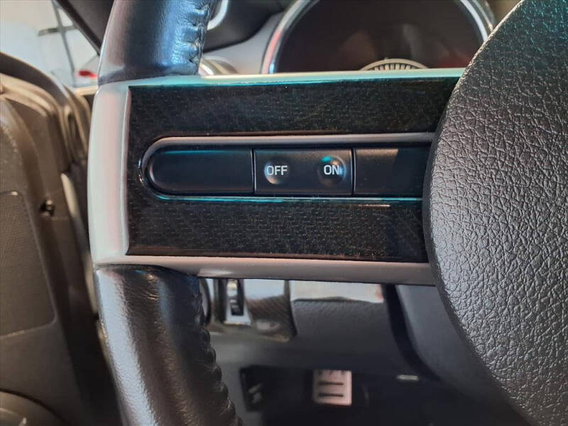 2005 Ford Mustang GT Premium