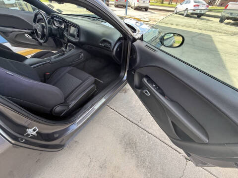 2015 Dodge Challenger SXT