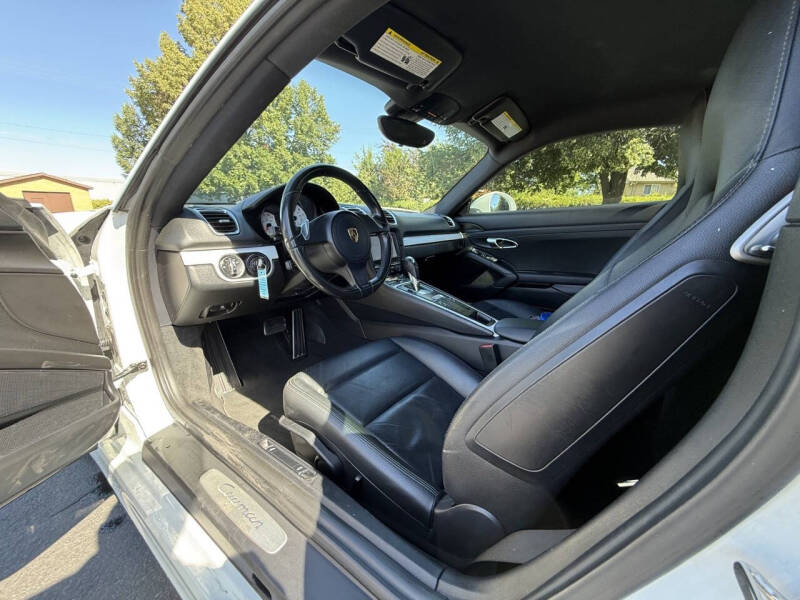 2016 Porsche Cayman