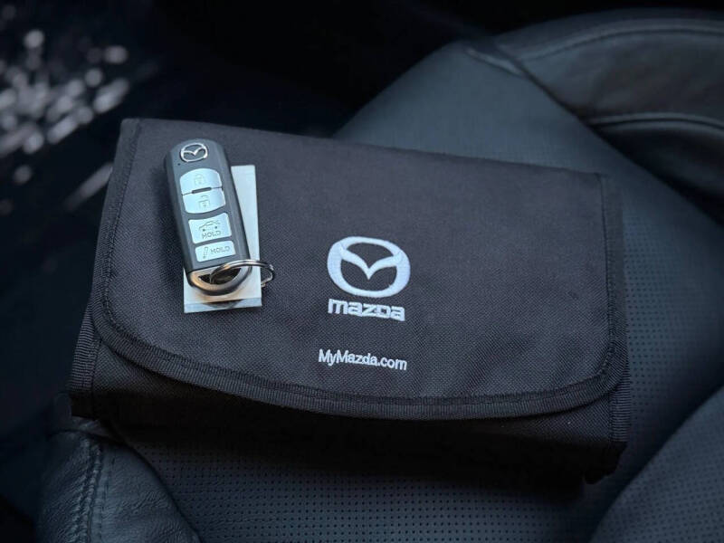 2018 Mazda MAZDA3 Grand Touring