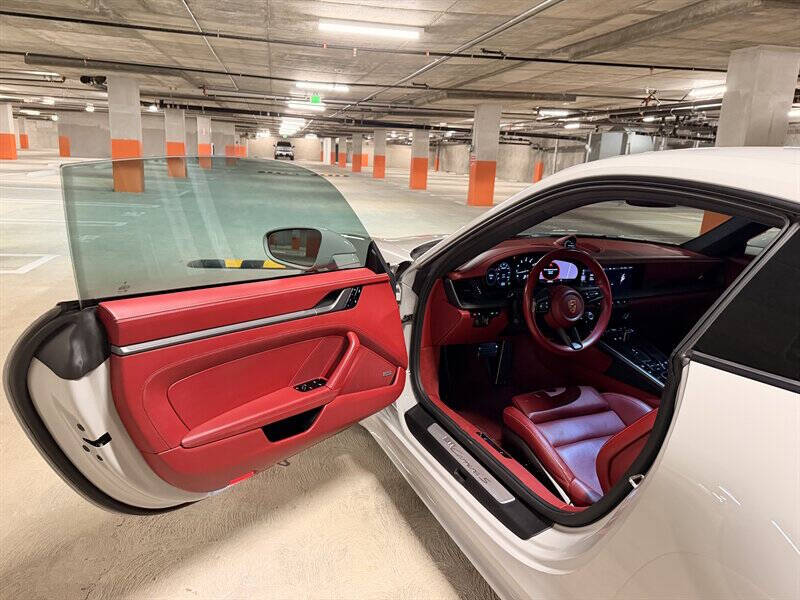 2020 Porsche 911 Carrera S