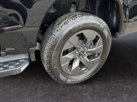 2022 Ford F-150 Lightning Lariat