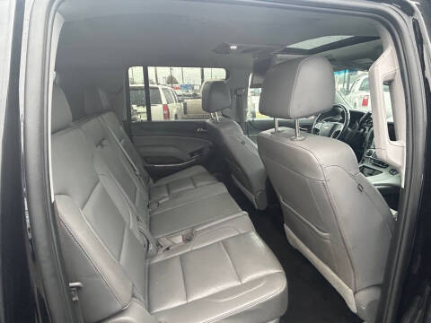 2016 Chevrolet Suburban LT