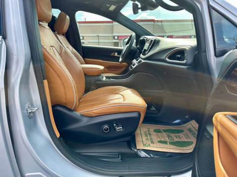 2022 Chrysler Pacifica Pinnacle
