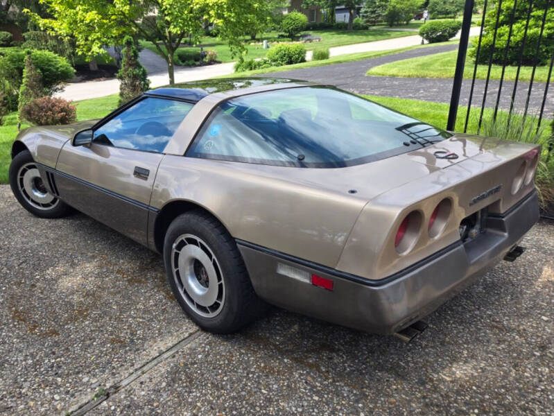 Image 3 of 1984 Chevrolet Corvette