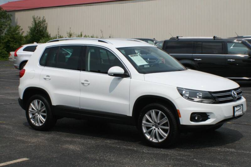 2014 Volkswagen Tiguan for sale at Champion Motor Cars in Machesney Park IL