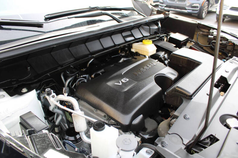 2023 Nissan Pathfinder Platinum