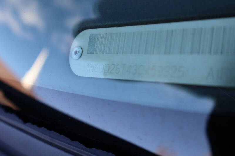 2003 Nissan Frontier Standard