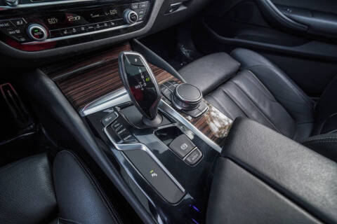 2018 BMW 5 Series 540i