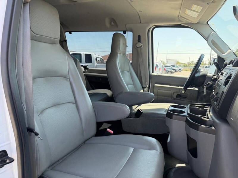 2014 Ford E-Series