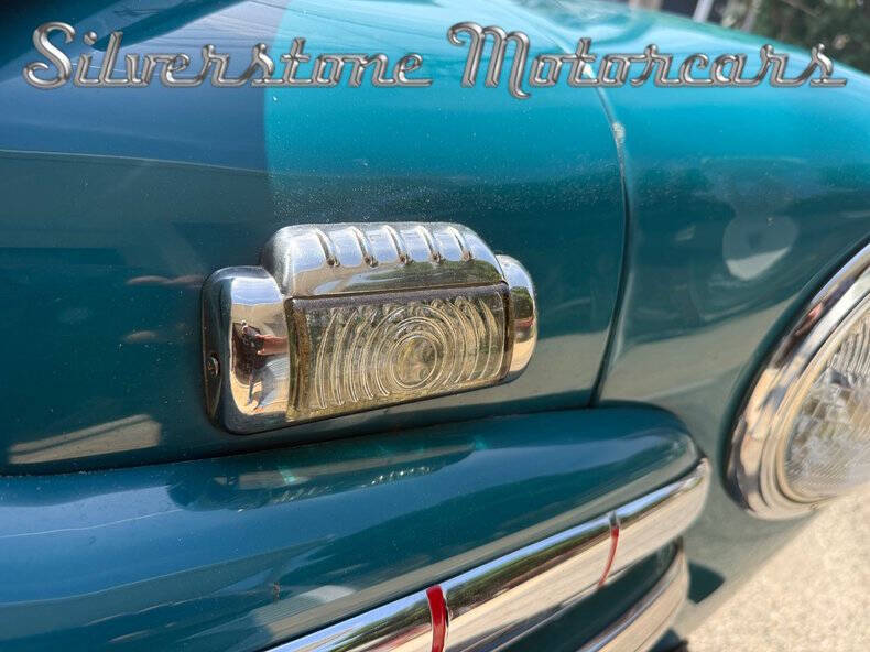 1946 Ford Super Deluxe