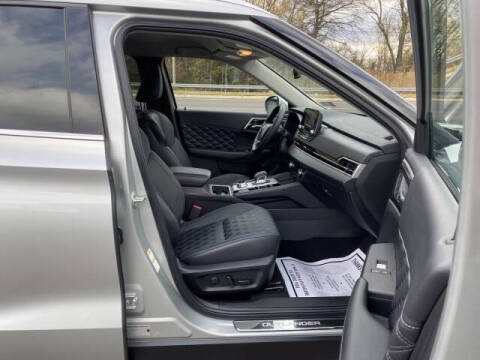 2023 Mitsubishi Outlander PHEV SEL