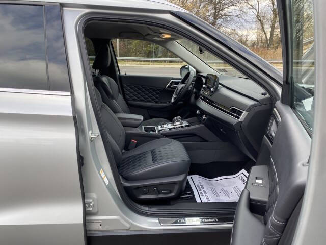 2023 Mitsubishi Outlander PHEV SEL