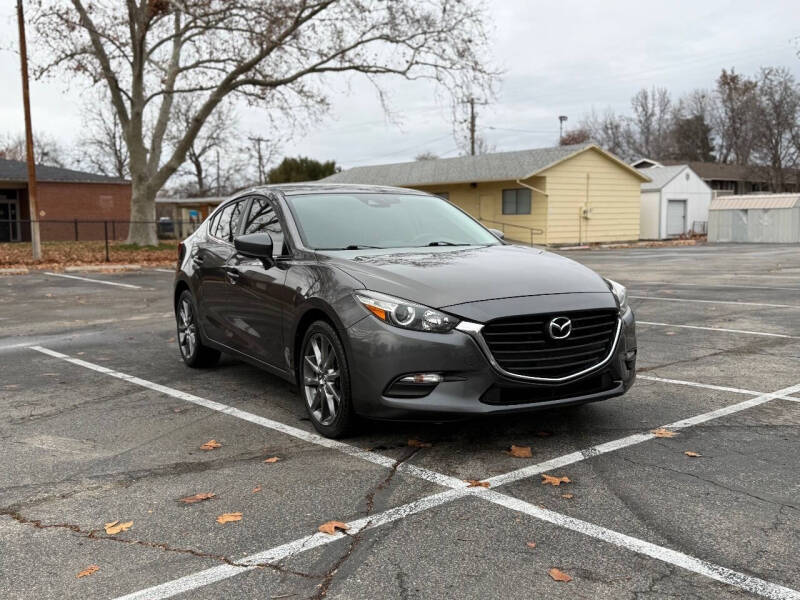 2018 Mazda MAZDA3 Touring