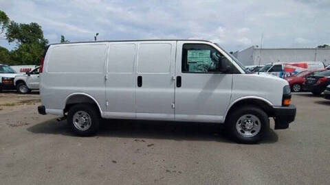 2025 Chevrolet Express 2500
