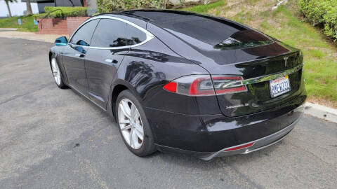 2015 Tesla Model S 70