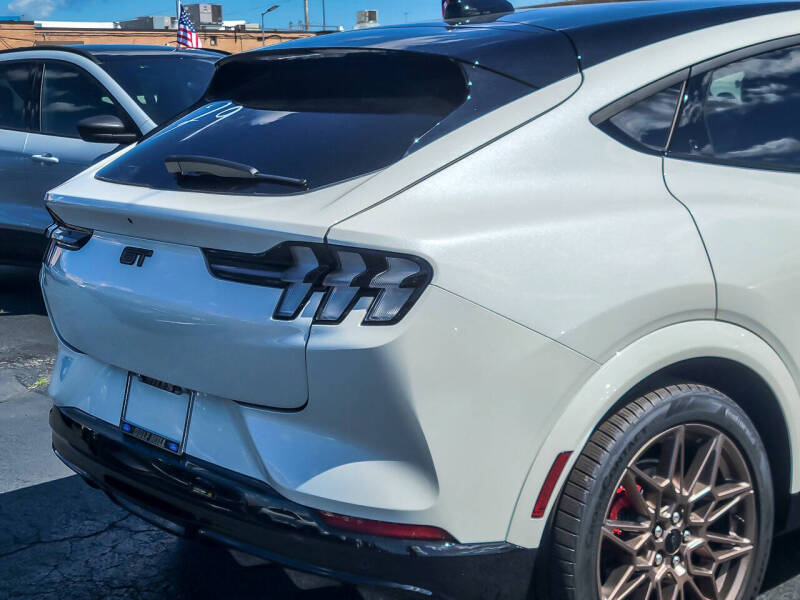 2025 Ford Mustang Mach-E GT