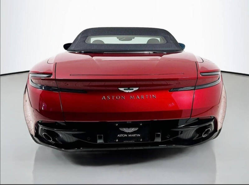 2025 Aston Martin DB12 Volante