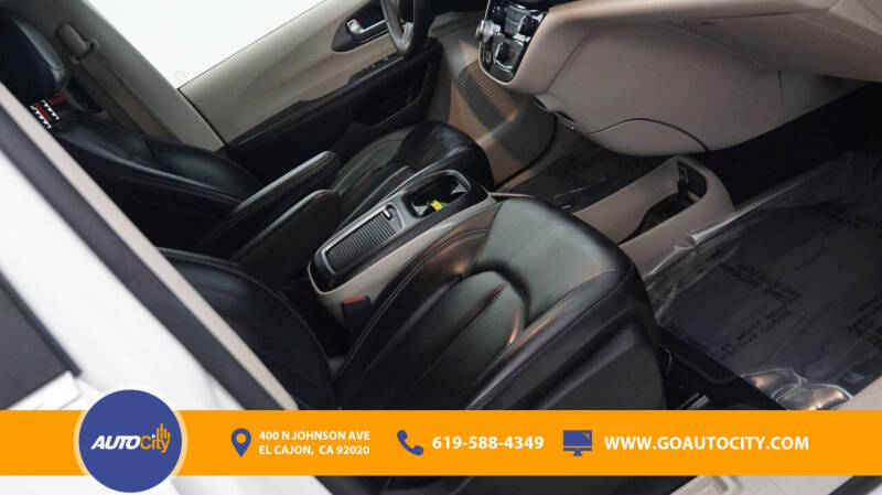 2023 Chrysler Pacifica Touring L