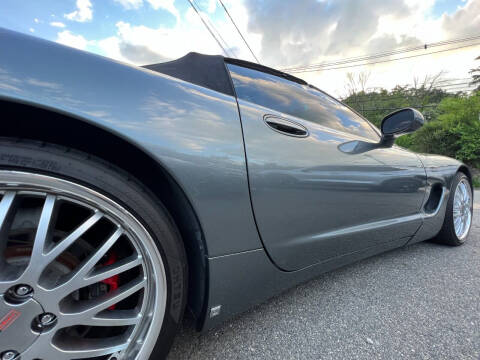 2004 Chevrolet Corvette